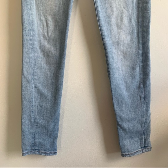 American Eagle 🦅 Light Wash Jeggings - Picture 4 of 7